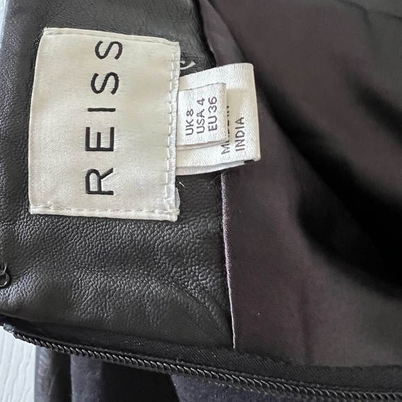 Women’s Size 4 Reiss Black Leather and Cotton Skirt with slit in the back - Picture 7 of 11